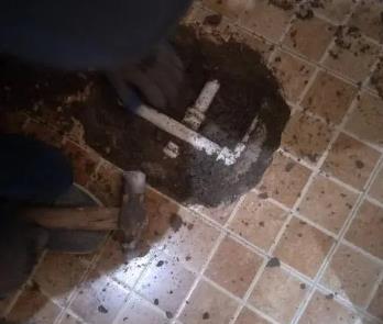 赤水卫生间漏水维修公司为您分享下卫生间渗水如何处理及注意事项